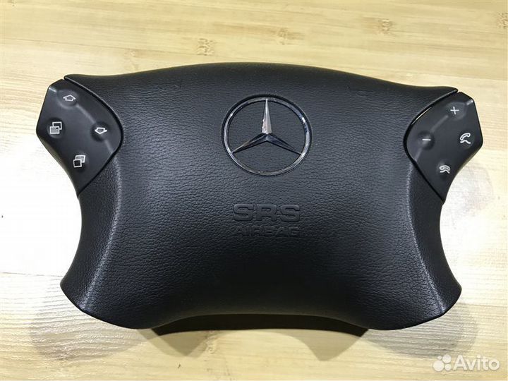 Подушка безопасности в руль Mercedes-Benz C-Class