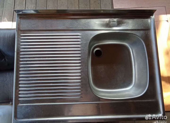 Кухонная мойка из нержавеющей стали