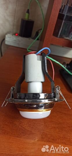 Светильник потолочный