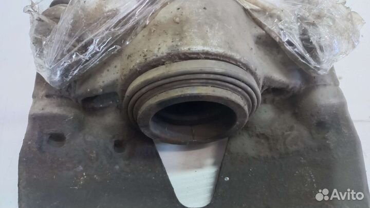 Суппорт передний правый Mercedes Benz E-Class W207