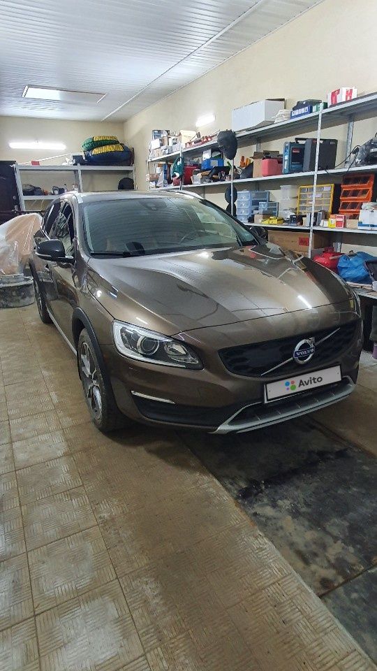 Volvo V60 Cross Country: фото владельца