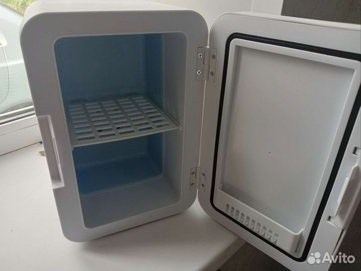 Минихолодильник для косметики