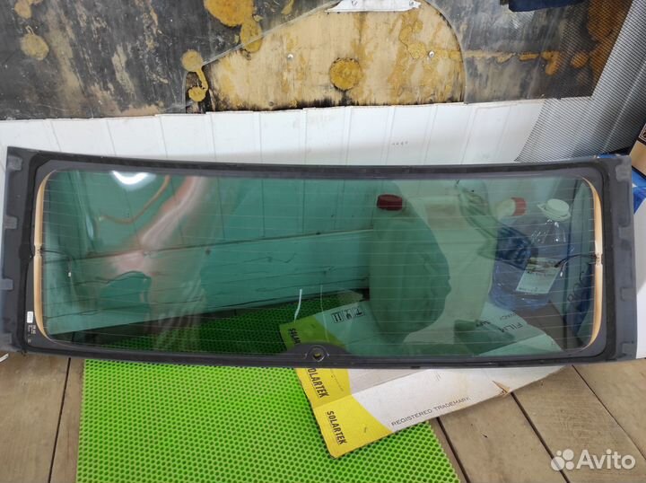 Volkswagen Touareg NF FL стекло крышки багажника