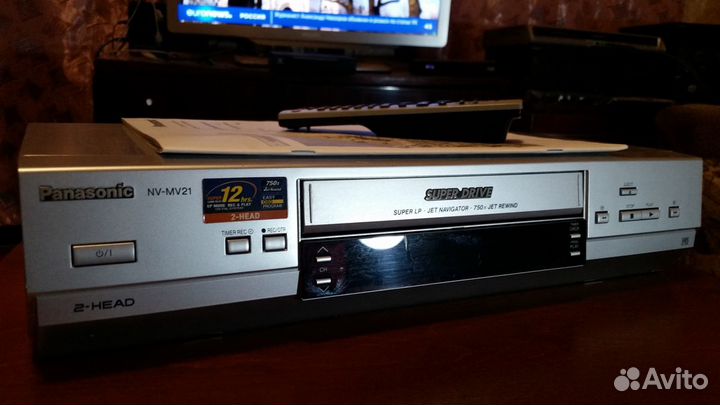 Видеомагнитофон Panasonic NV-MV21EE