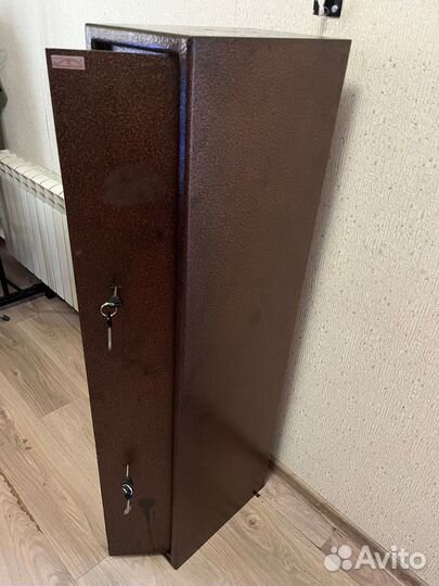 Продам сейф