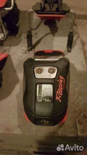 Крепления для горных лыж marker