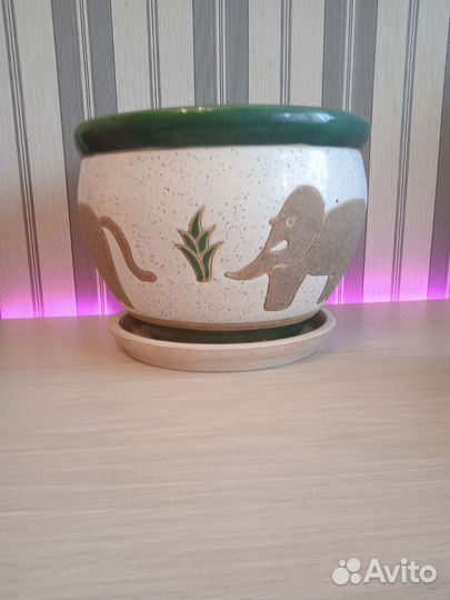 Кашпо для цветов керамическое