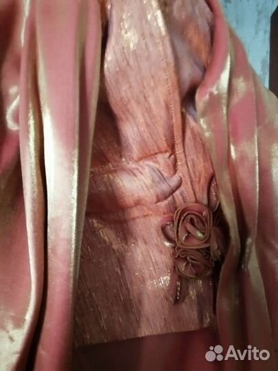 Костюм нарядный 44р.Юбка,корсет,палантин