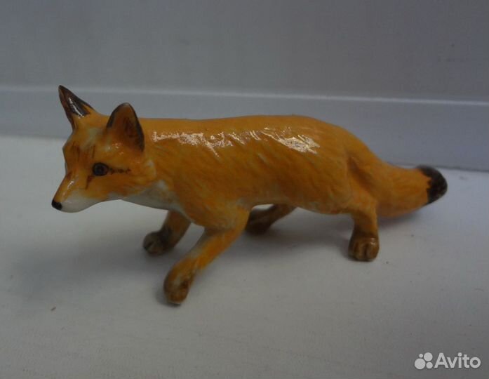 Миниатюрная фарфоровая фигурка лисы франция
