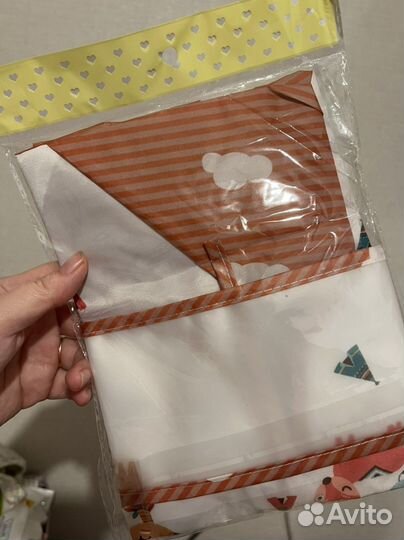 Слюнявчик-нагрудник водонепроницаемый