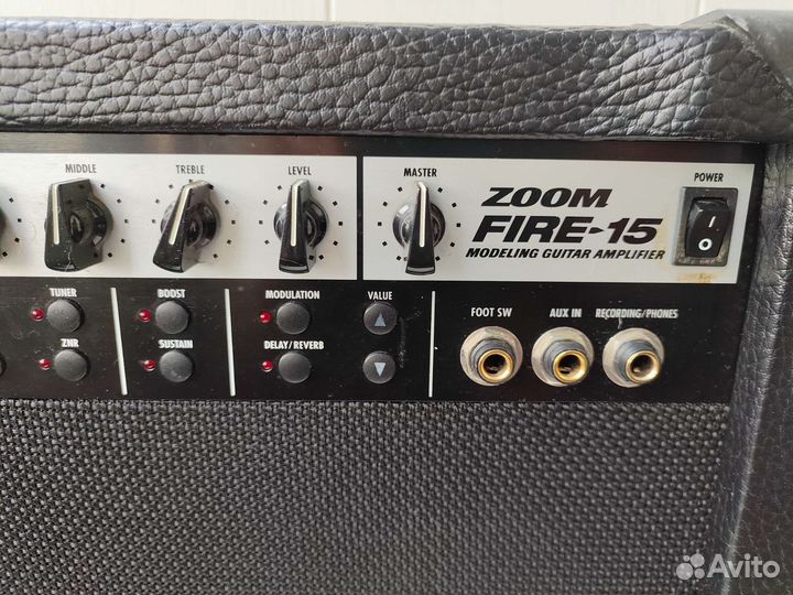 Гитарный процессорный комбоусилитель Zoom Fire-15