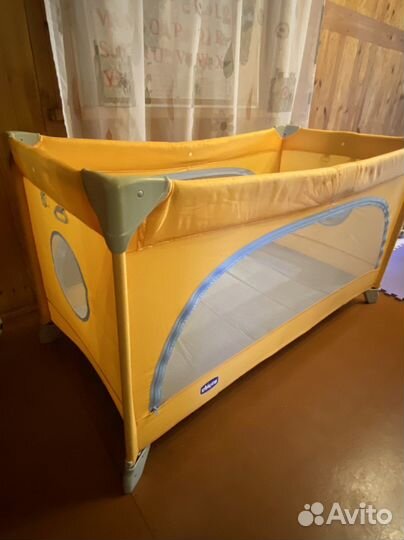 Манеж кровать chicco