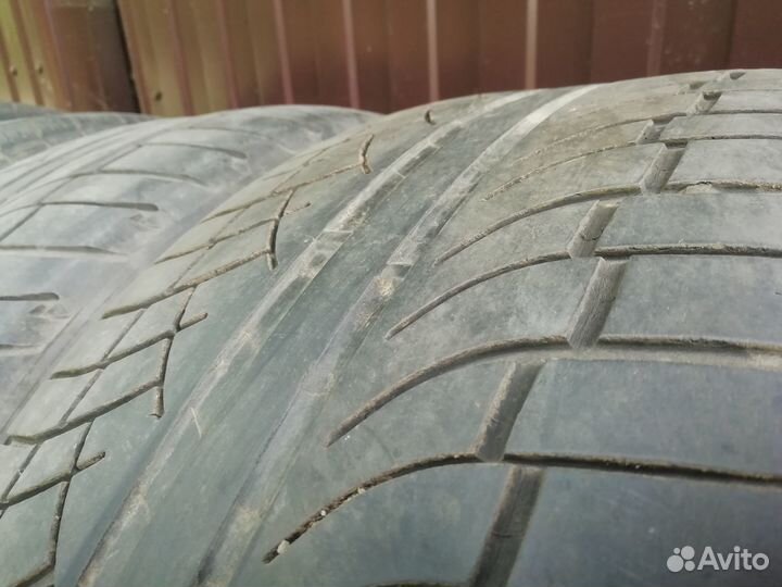 Michelin Pilot HX MXM4 235/55 R17 99H