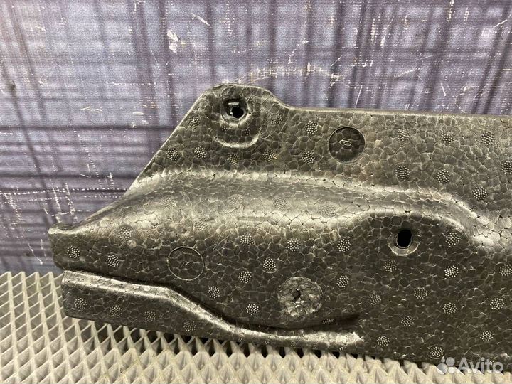 Пыльник крыла правый Audi Allroad C5 ARE 2001