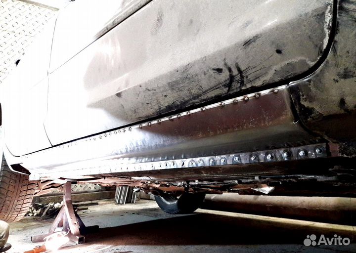 Пороги Mazda Verisa