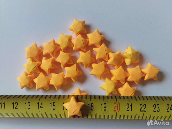 Бумажный наполнитель в коробку для подарка