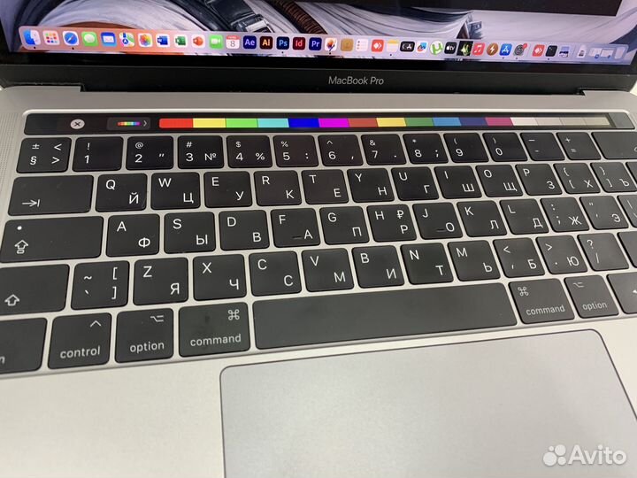 MacBook Pro 13 i5/16/512 Gb/ 0 циклов /Touch Bar