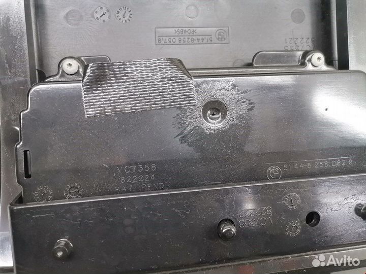 Плафон салонный BMW X5 (E53)