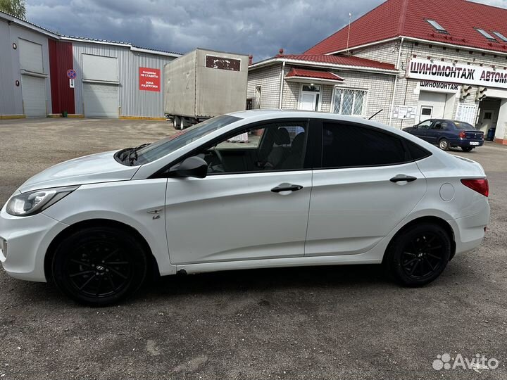 Hyundai Solaris 1.6 AT, 2013, 193 268 км