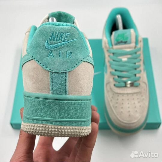 Кроссовки Nike Air Force 1 x Tiffany