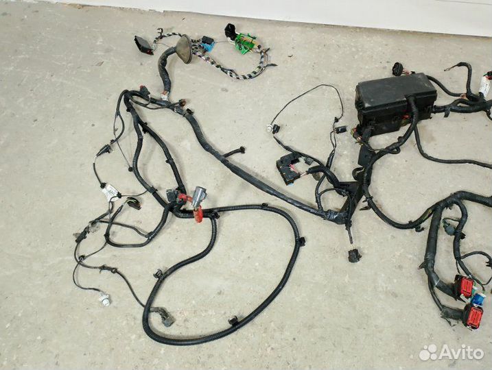 Проводка двс Ford C-Max минивэн qqda 2004