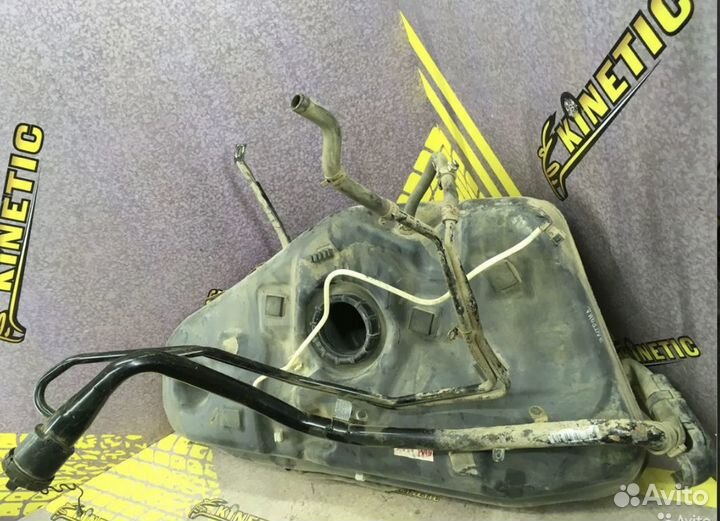 Горловина бензобака бака Эмгранд ес7 Emgrand EC-7