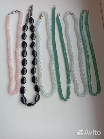 Бусы из натуральных камней