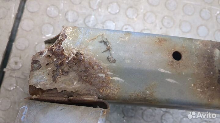 Усилитель бампера Dodge Caliber, 2009