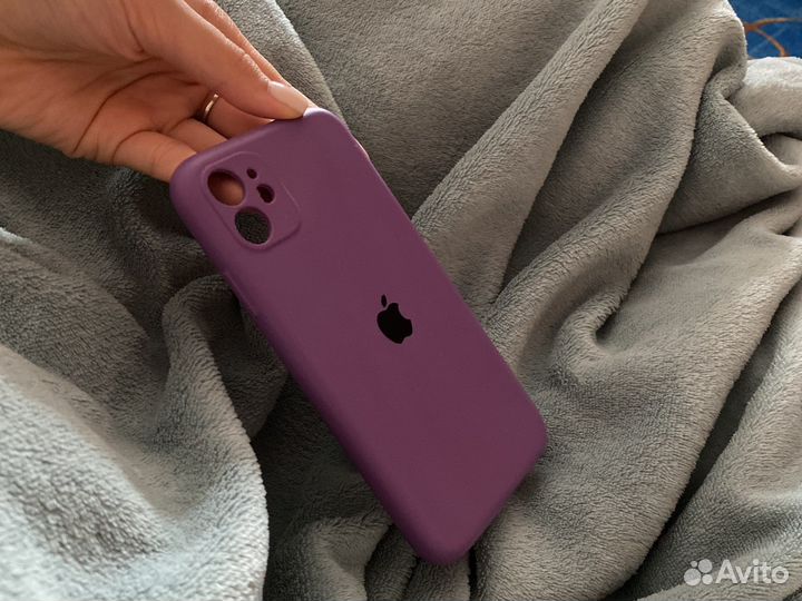 Чехол на iPhone 11