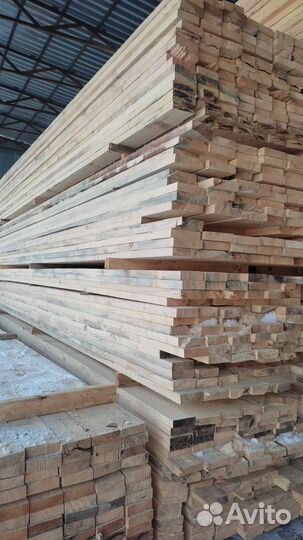 Обрезная доска из ели 401006000мм в Ростовской обл