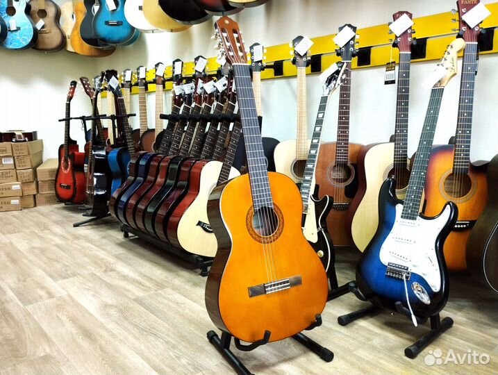 Гитара Yamaha C40