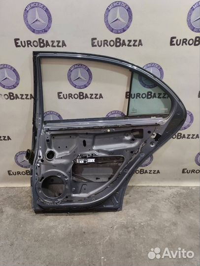 Дверь задняя правая Mercedes W211