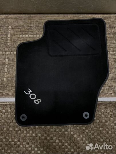 Автомобильные коврики текстильные Peugeot 308