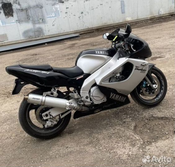 Yamaha yzf1000r Thunderace