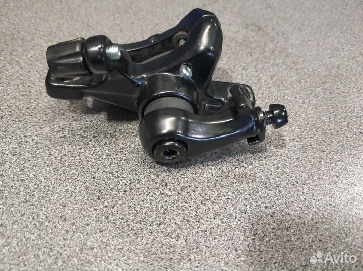 Тормозной калипер дисковый