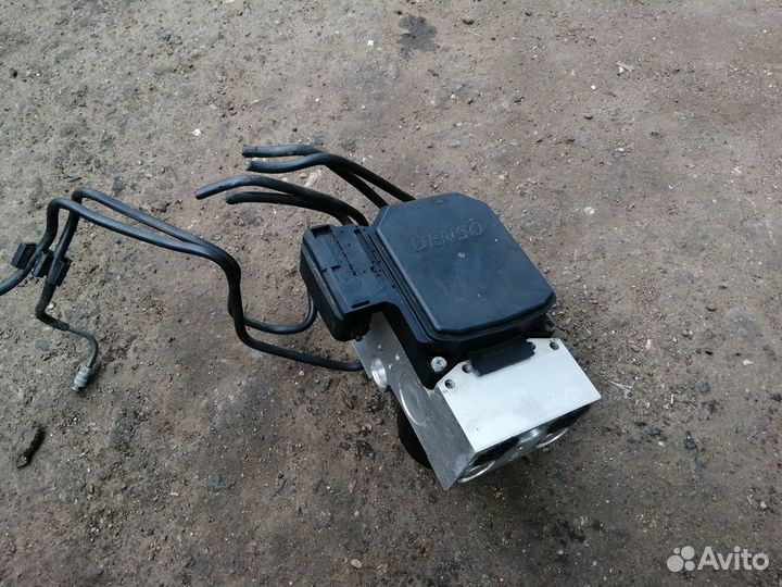 Блок ABS Lexus LS430 Mark2 Verossa Celsior