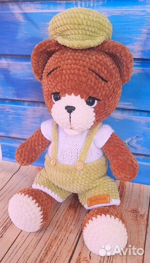 Вязаная игрушка Медвежонок