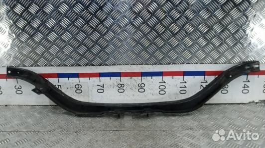 Рамка капота jeep grand cherokee WK (UBR11VQ01)