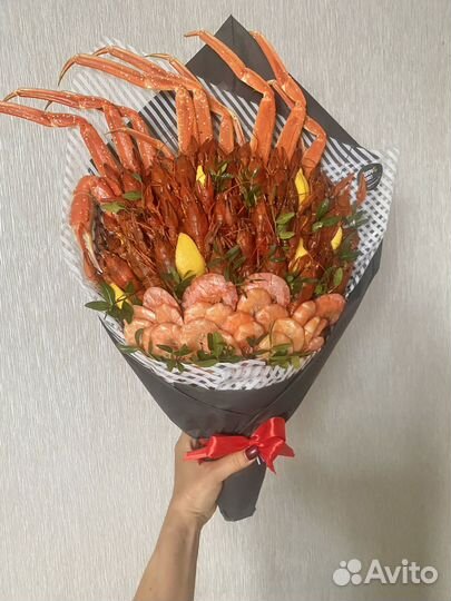 Подарок из раков, краба, клешней стригуна