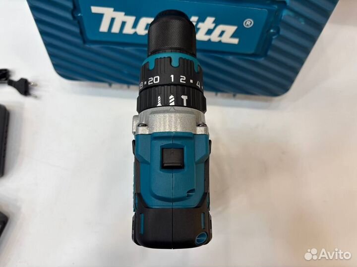 Аккумуляторная ударная дрель-шуруповерт Makita