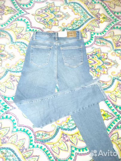 Джинсы женские новые