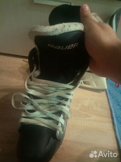 Хоккейные коньки Bauer vapor 46 размер