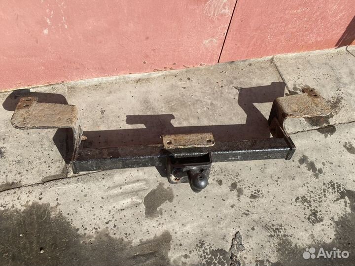 Фаркоп toyota land cruiser 200