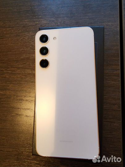Samsung Galaxy S23+, 8/256 ГБ