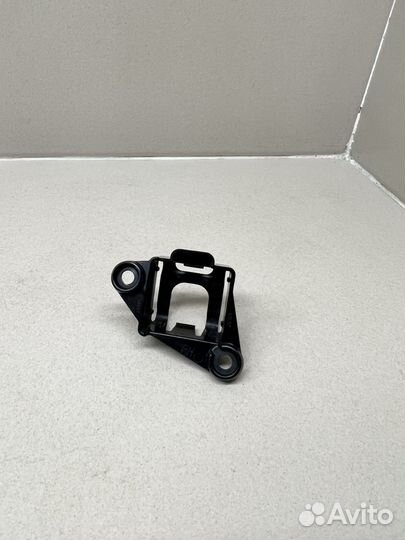 Кронштейн камеры правого зеркала Mercedes W166 GLE