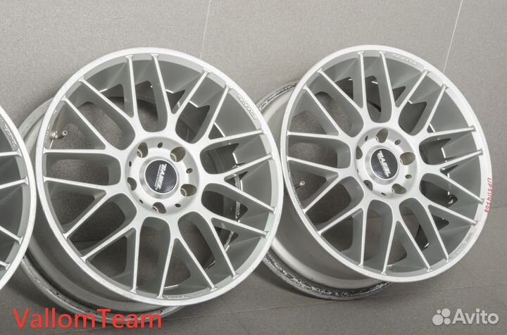 Лот UP5114705 Фирменные 17-е диски starform basel