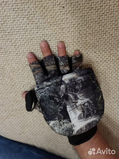Перчатки
