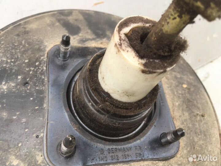 Усилитель тормозов вакуумный Volkswagen