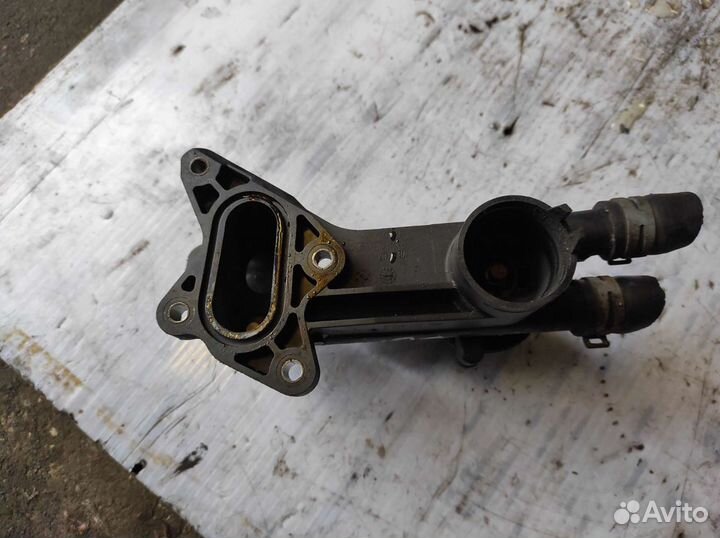 Термостат Skoda Fabia VW Polo 1,2 бензин