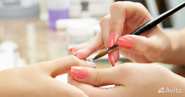 Модели на женские, мужские стрижки, визаж, маникюр